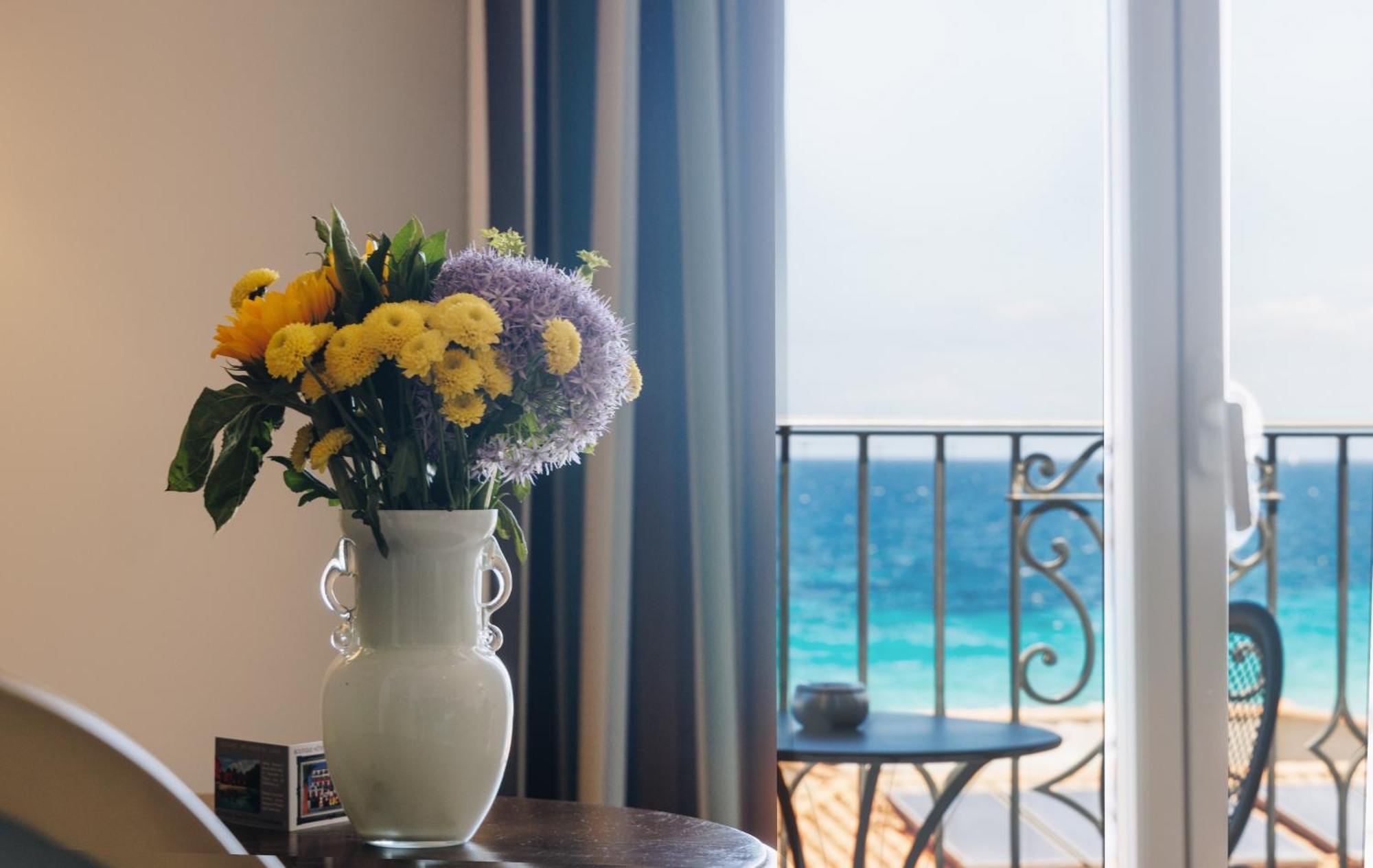 Hotel Liberata & Spa LʼÎle-Rousse Rom bilde