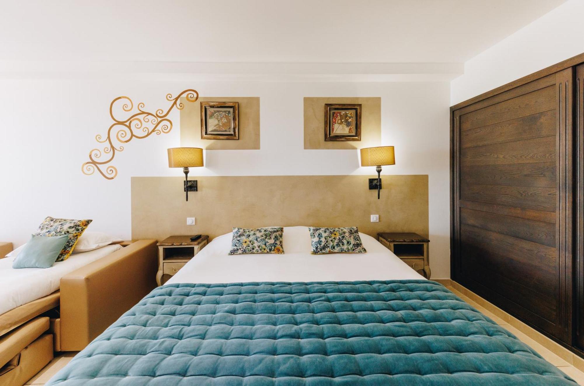 Hotel Liberata & Spa LʼÎle-Rousse Rom bilde